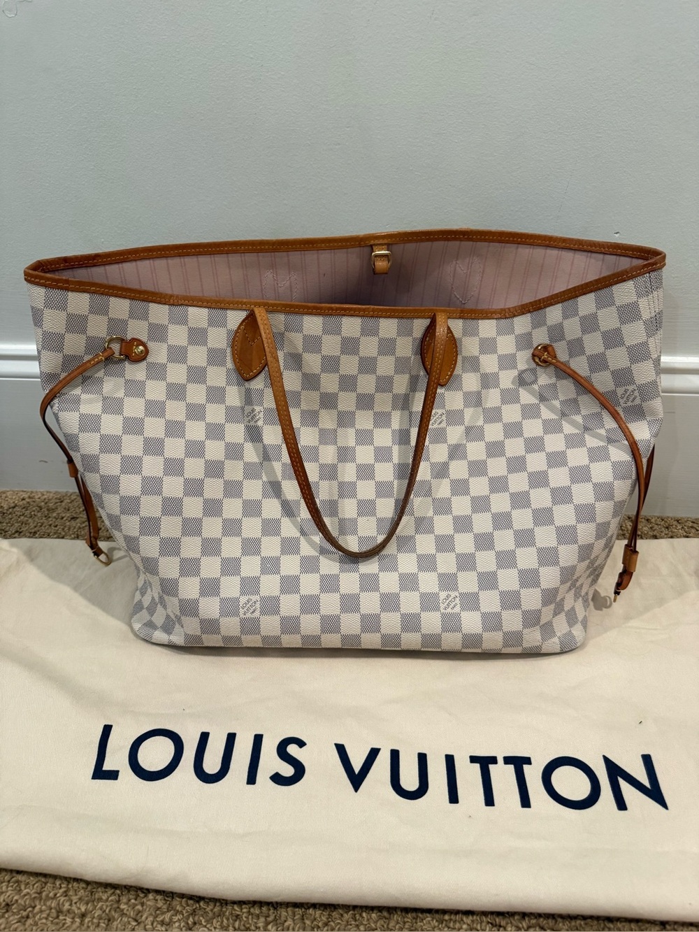 Authentic Louis Vuitton Neverfull GM in Damier Azur canvas with pouch